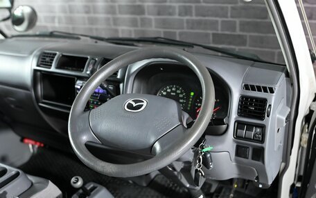 Mazda Bongo IV, 2015 год, 1 150 000 рублей, 9 фотография