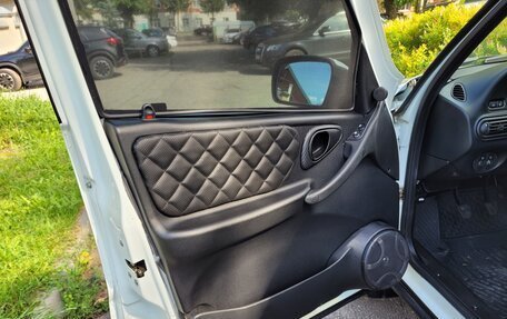 Chevrolet Niva I рестайлинг, 2013 год, 595 000 рублей, 14 фотография