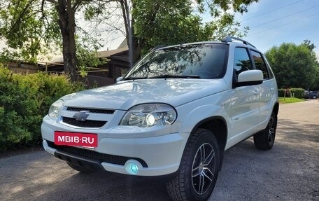 Chevrolet Niva I рестайлинг, 2013 год, 595 000 рублей, 2 фотография