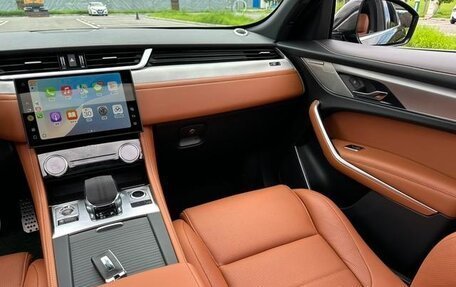 Jaguar F-Pace, 2021 год, 3 474 492 рублей, 27 фотография