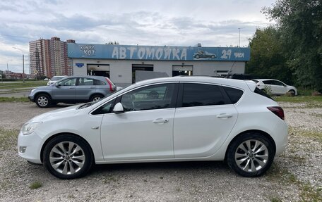 Opel Astra J, 2011 год, 850 000 рублей, 3 фотография