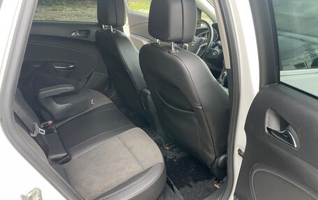 Opel Astra J, 2011 год, 850 000 рублей, 12 фотография