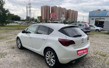 Opel Astra J, 2011 год, 850 000 рублей, 4 фотография