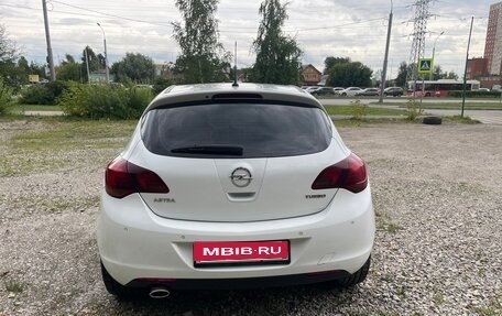 Opel Astra J, 2011 год, 850 000 рублей, 5 фотография