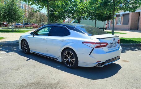 Toyota Camry, 2019 год, 2 850 000 рублей, 4 фотография