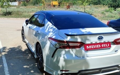Toyota Camry, 2019 год, 2 850 000 рублей, 3 фотография