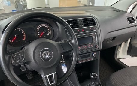 Volkswagen Polo VI (EU Market), 2014 год, 770 000 рублей, 3 фотография