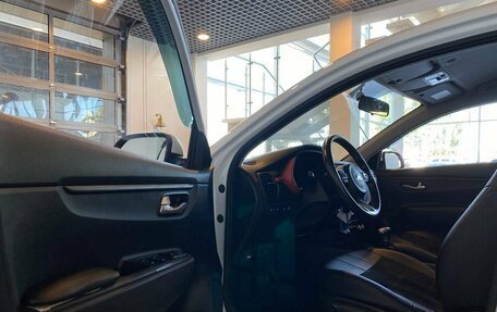 KIA Rio IV, 2020 год, 1 799 000 рублей, 20 фотография