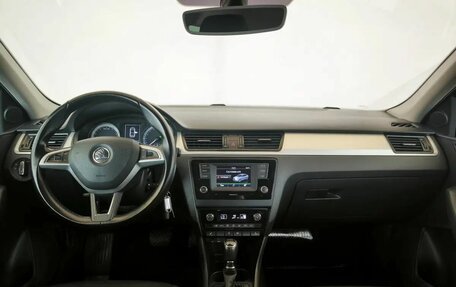 Skoda Rapid I, 2016 год, 1 225 000 рублей, 5 фотография