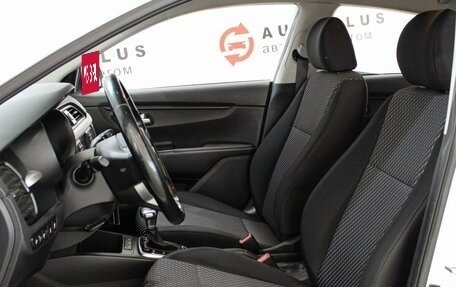 KIA Rio IV, 2017 год, 1 379 000 рублей, 10 фотография