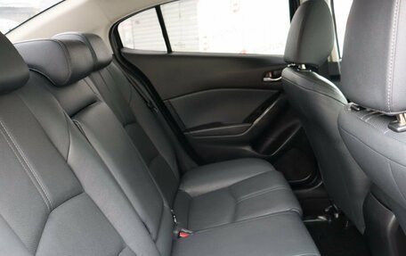 Mazda 3, 2017 год, 1 550 000 рублей, 13 фотография