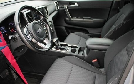 KIA Sportage IV рестайлинг, 2020 год, 2 330 000 рублей, 10 фотография