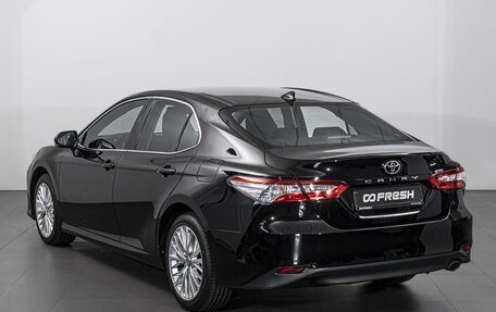 Toyota Camry, 2019 год, 2 170 000 рублей, 2 фотография