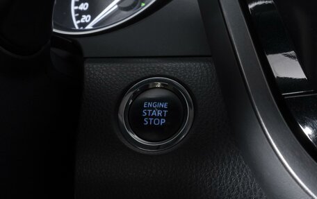 Toyota Camry, 2019 год, 2 170 000 рублей, 18 фотография