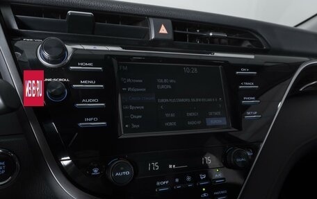Toyota Camry, 2019 год, 2 170 000 рублей, 15 фотография