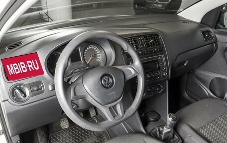 Volkswagen Polo VI (EU Market), 2017 год, 1 027 500 рублей, 3 фотография