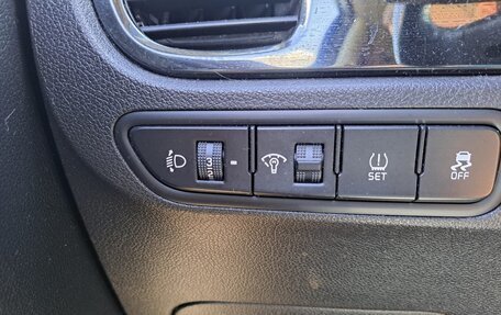 KIA Rio IV, 2017 год, 1 400 000 рублей, 10 фотография