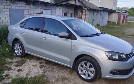 Volkswagen Polo VI (EU Market), 2012 год, 750 000 рублей, 3 фотография