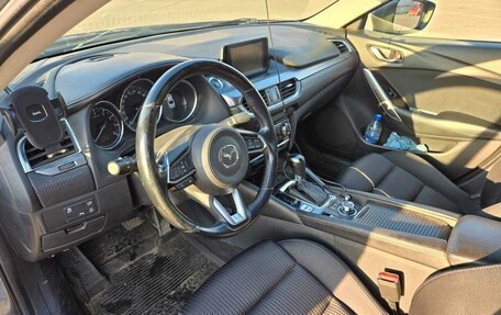 Mazda 6, 2017 год, 2 000 000 рублей, 8 фотография