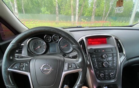 Opel Astra J, 2011 год, 430 000 рублей, 9 фотография