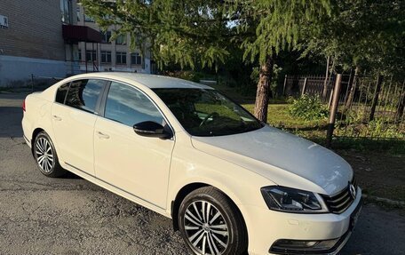 Volkswagen Passat B7, 2014 год, 950 000 рублей, 2 фотография