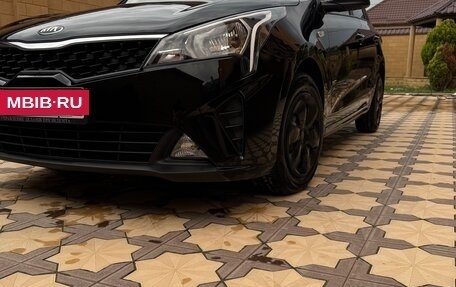 KIA Rio IV, 2021 год, 1 850 000 рублей, 3 фотография