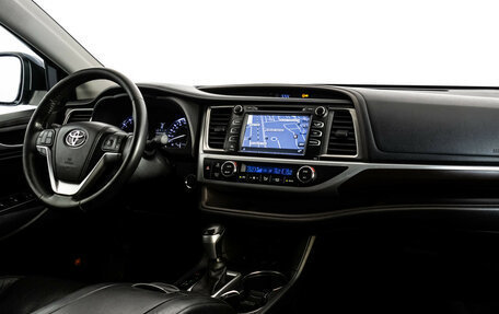 Toyota Highlander III, 2013 год, 2 414 237 рублей, 9 фотография