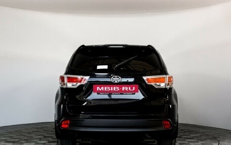 Toyota Highlander III, 2013 год, 2 414 237 рублей, 6 фотография