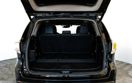 Toyota Highlander III, 2013 год, 2 414 237 рублей, 26 фотография