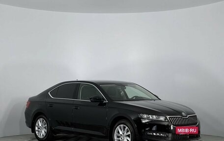 Skoda Superb III рестайлинг, 2021 год, 2 990 000 рублей, 3 фотография
