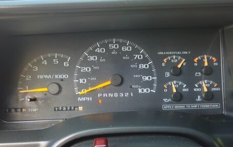 Chevrolet Tahoe II, 1999 год, 750 000 рублей, 20 фотография