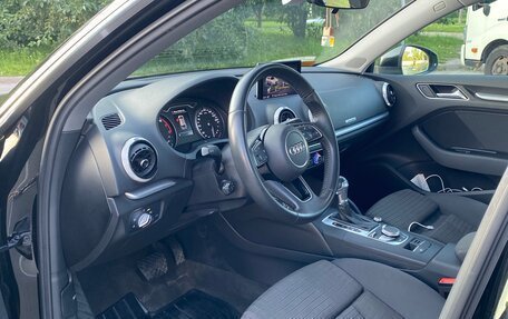 Audi A3, 2019 год, 2 250 000 рублей, 10 фотография