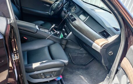 BMW 5 серия, 2011 год, 1 900 000 рублей, 11 фотография