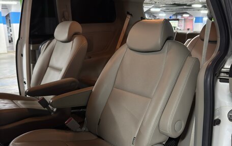 KIA Carnival III, 2019 год, 2 800 000 рублей, 16 фотография