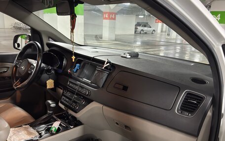 KIA Carnival III, 2019 год, 2 800 000 рублей, 18 фотография