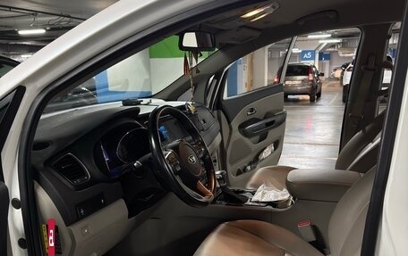 KIA Carnival III, 2019 год, 2 800 000 рублей, 31 фотография