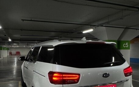 KIA Carnival III, 2019 год, 2 800 000 рублей, 39 фотография