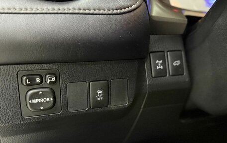 Toyota RAV4, 2012 год, 1 630 000 рублей, 8 фотография