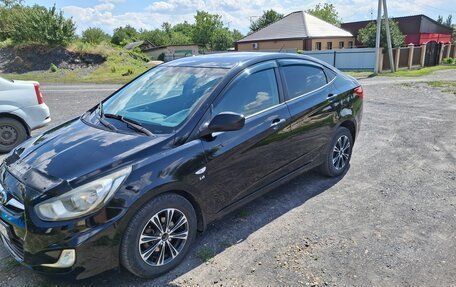 Hyundai Solaris II рестайлинг, 2012 год, 720 000 рублей, 4 фотография