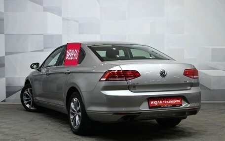 Volkswagen Passat B8 рестайлинг, 2015 год, 1 699 000 рублей, 4 фотография