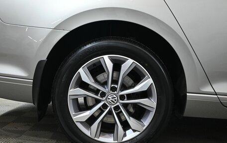 Volkswagen Passat B8 рестайлинг, 2015 год, 1 699 000 рублей, 12 фотография