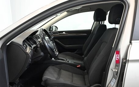 Volkswagen Passat B8 рестайлинг, 2015 год, 1 699 000 рублей, 10 фотография