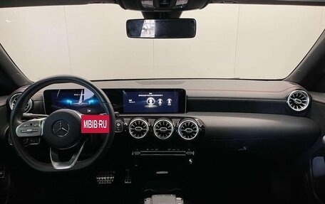 Mercedes-Benz CLA, 2021 год, 2 681 000 рублей, 11 фотография