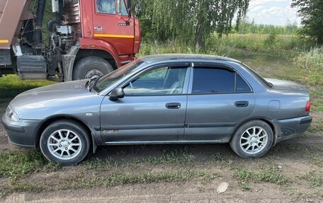 Mitsubishi Carisma I, 2002 год, 250 000 рублей, 4 фотография