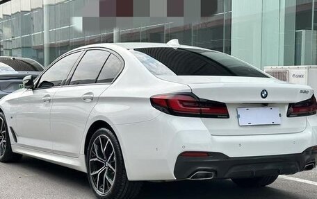 BMW 5 серия, 2021 год, 3 042 000 рублей, 3 фотография