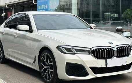 BMW 5 серия, 2021 год, 3 042 000 рублей, 6 фотография