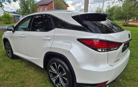 Lexus RX IV рестайлинг, 2021 год, 6 250 000 рублей, 4 фотография