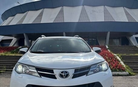 Toyota RAV4, 2014 год, 2 100 000 рублей, 10 фотография