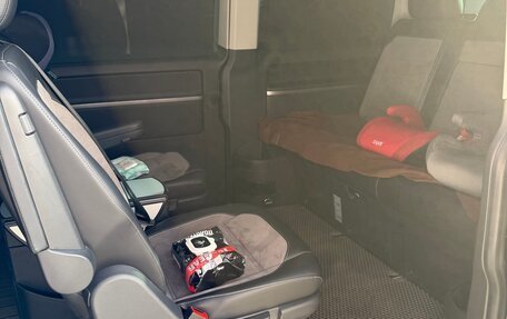 Volkswagen Multivan T6 рестайлинг, 2022 год, 7 350 000 рублей, 9 фотография