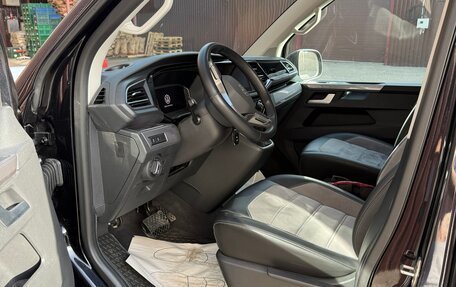 Volkswagen Multivan T6 рестайлинг, 2022 год, 7 350 000 рублей, 10 фотография